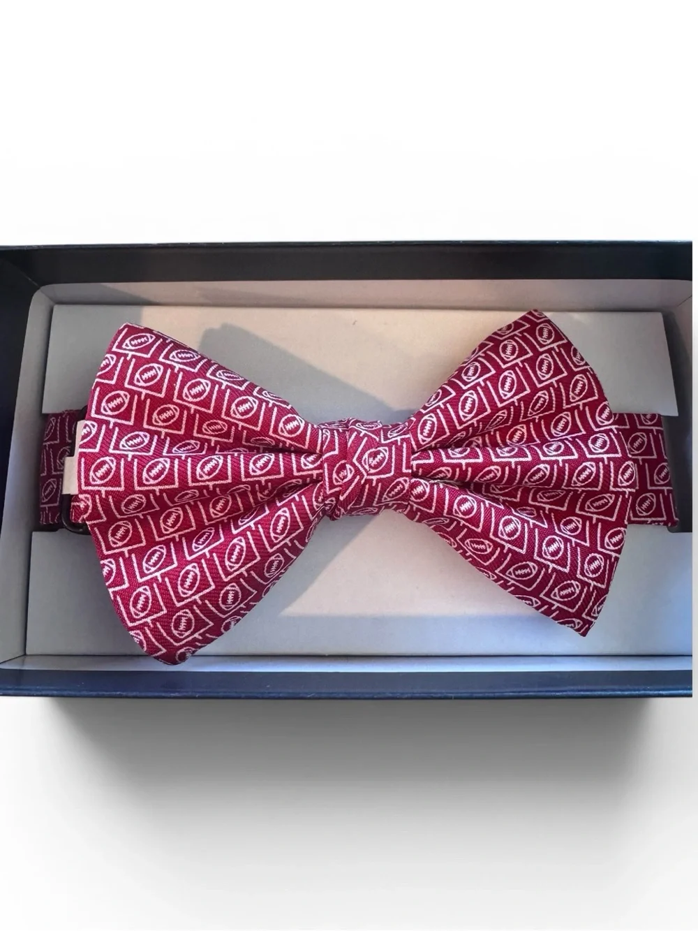 Vineyard Vines Boys Football Bow Tie, Pre-Tied, Red & White